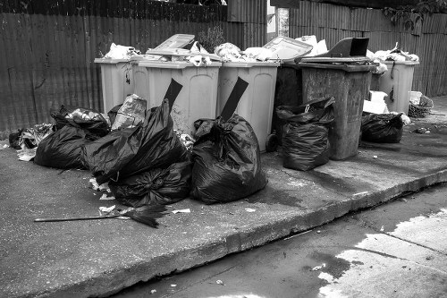 Midi skip suitable for medium-sized waste disposal